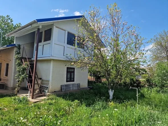 Casă 95 mp + teren 5800 mp — Doina