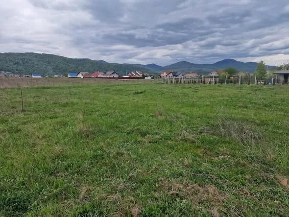Teren intravilan 614 mp — Dumbrava Roșie